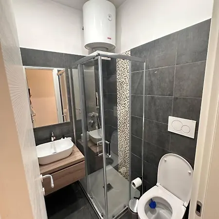 Elegant Sanctuary Apartament