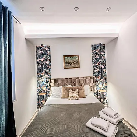 Elegant Sanctuary Apartament