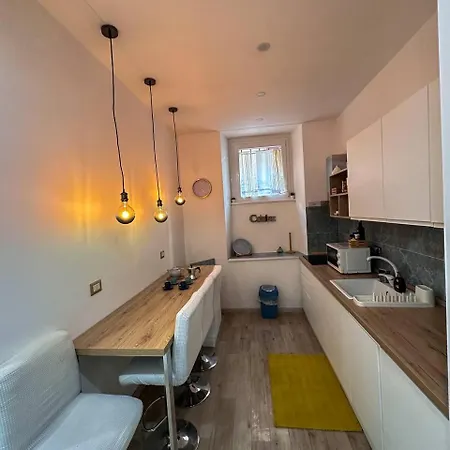 Elegant Sanctuary Apartament